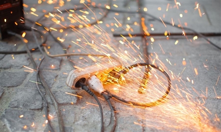 Lưu ý để hạn chế sự cố cháy nổ do chập điện