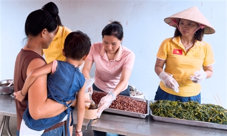 Nối dài hành trình thiện nguyện: Huviron đồng hành cùng Trạm yêu thương số 20